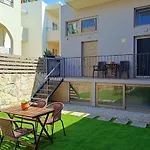 Oddas House Casa de Férias Rethymno
